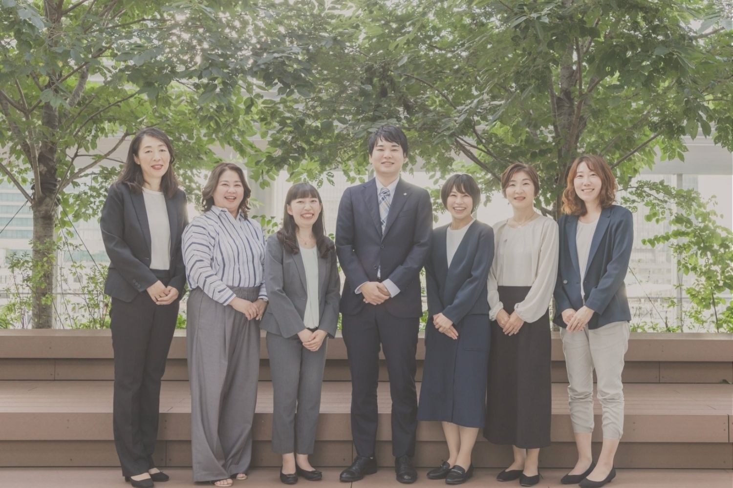 お金の情報を、
個人と法人の意思決定へ。