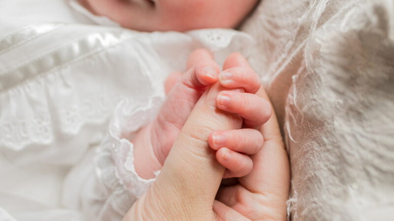 ほけんのコラムに子どもが生まれたら考えたい保険について監修した記事がUPされました