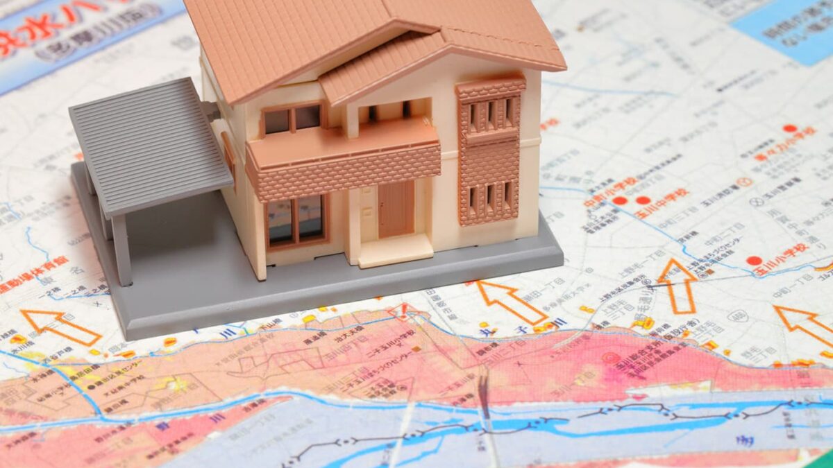 ほけんのコラムに火災保険の水災補償について監修した記事がUPされました