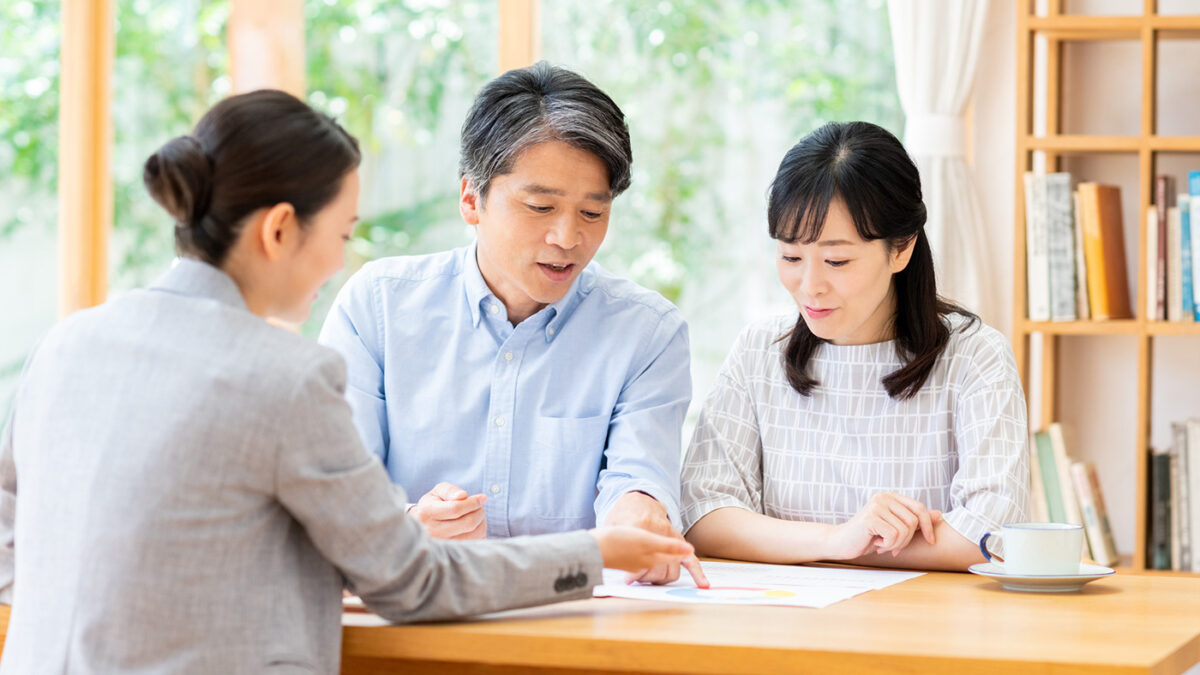 ほけんのコラムに50代の保険の見直しについて監修した記事がUPされました