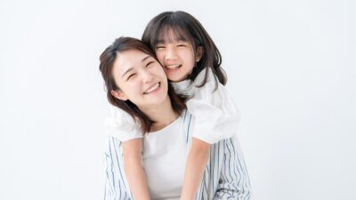 ほけんのコラムにシングルマザーの保険について監修した記事がUPされました