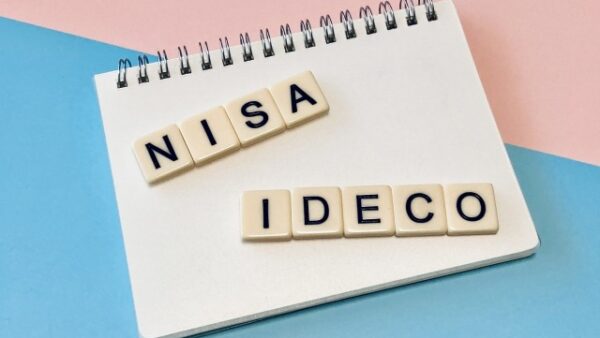 iDeCoとNISAの違いを徹底比較！自分に合った制度を選ぶポイントをFPが解説