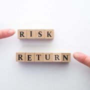 リスクとリターンを投資の種類別に比較！-～リスクを抑えるためにできること～