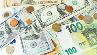 ほけんのコラムに外貨建て保険について監修した記事がUPされました